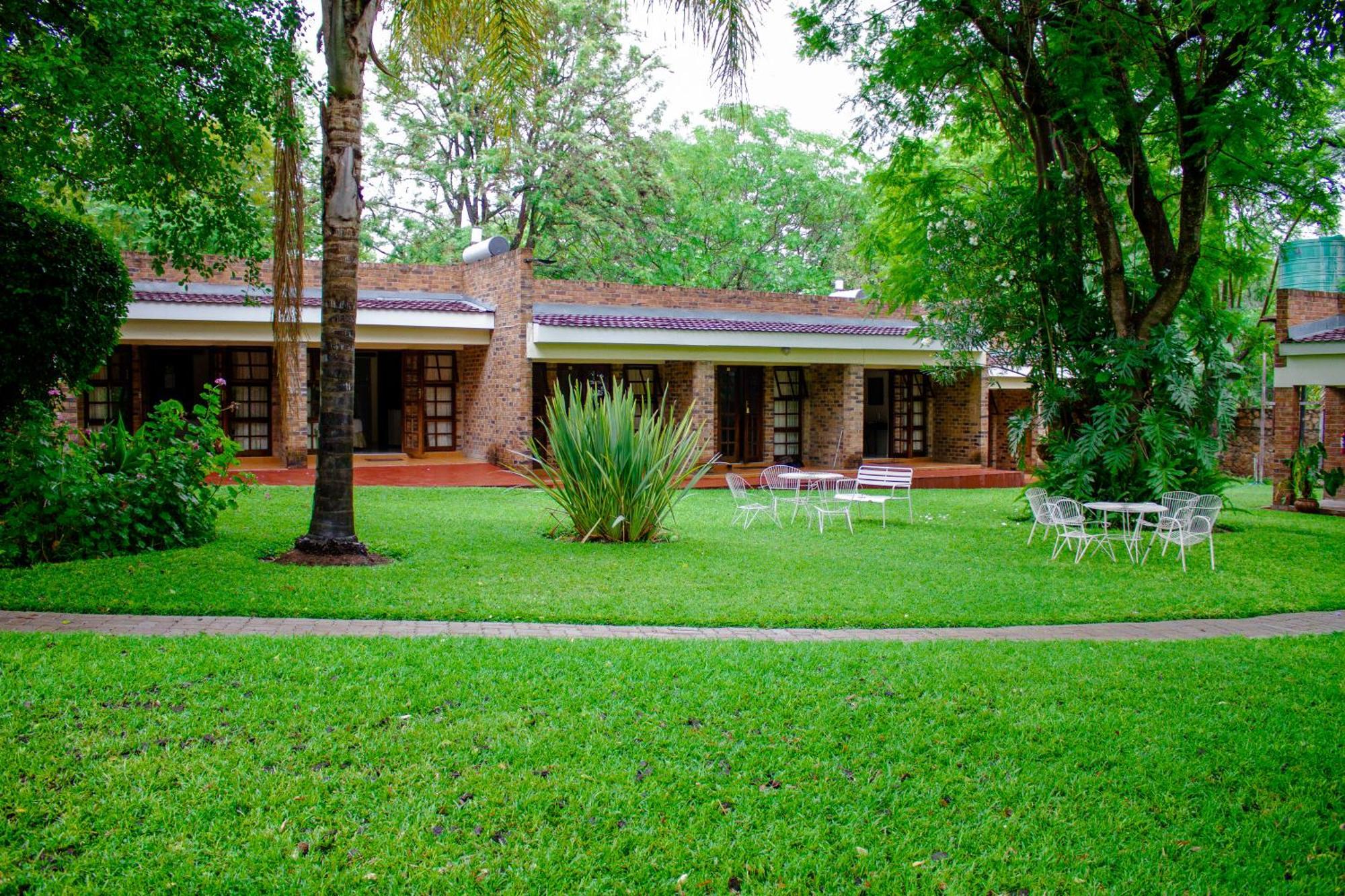 Matilinda Lodge Булавайо Екстериор снимка