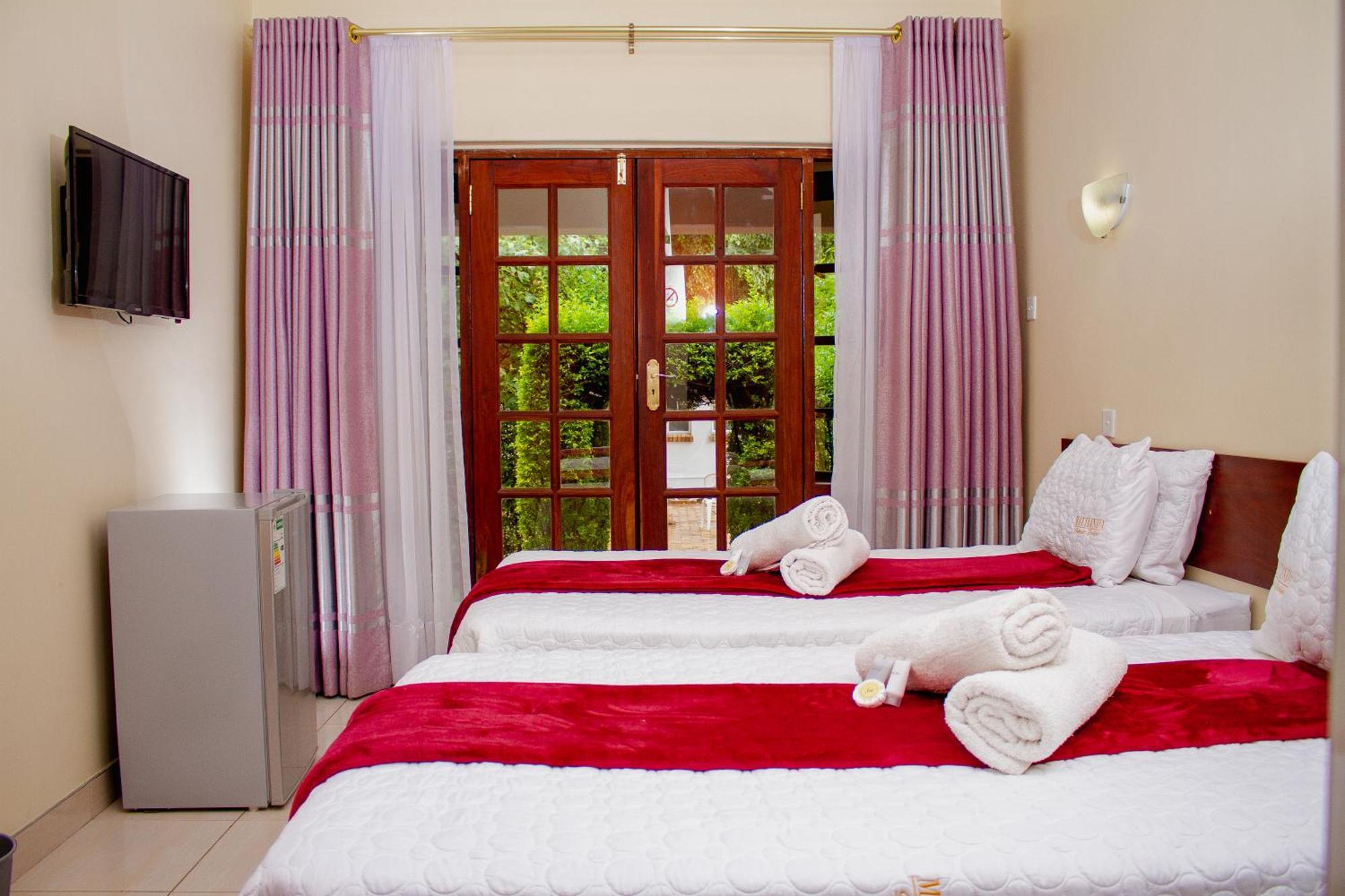 Matilinda Lodge Булавайо Екстериор снимка